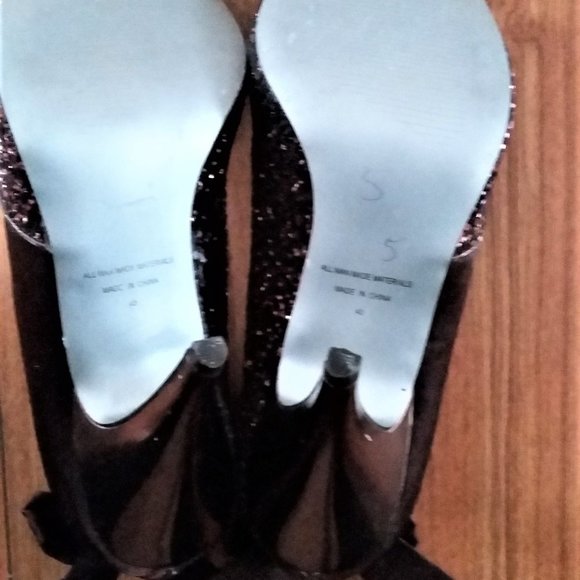 ELEGANT Brown Glitter Crystal Sequined / Satin Jeweled Shoes with bows - Picture 8 of 9
